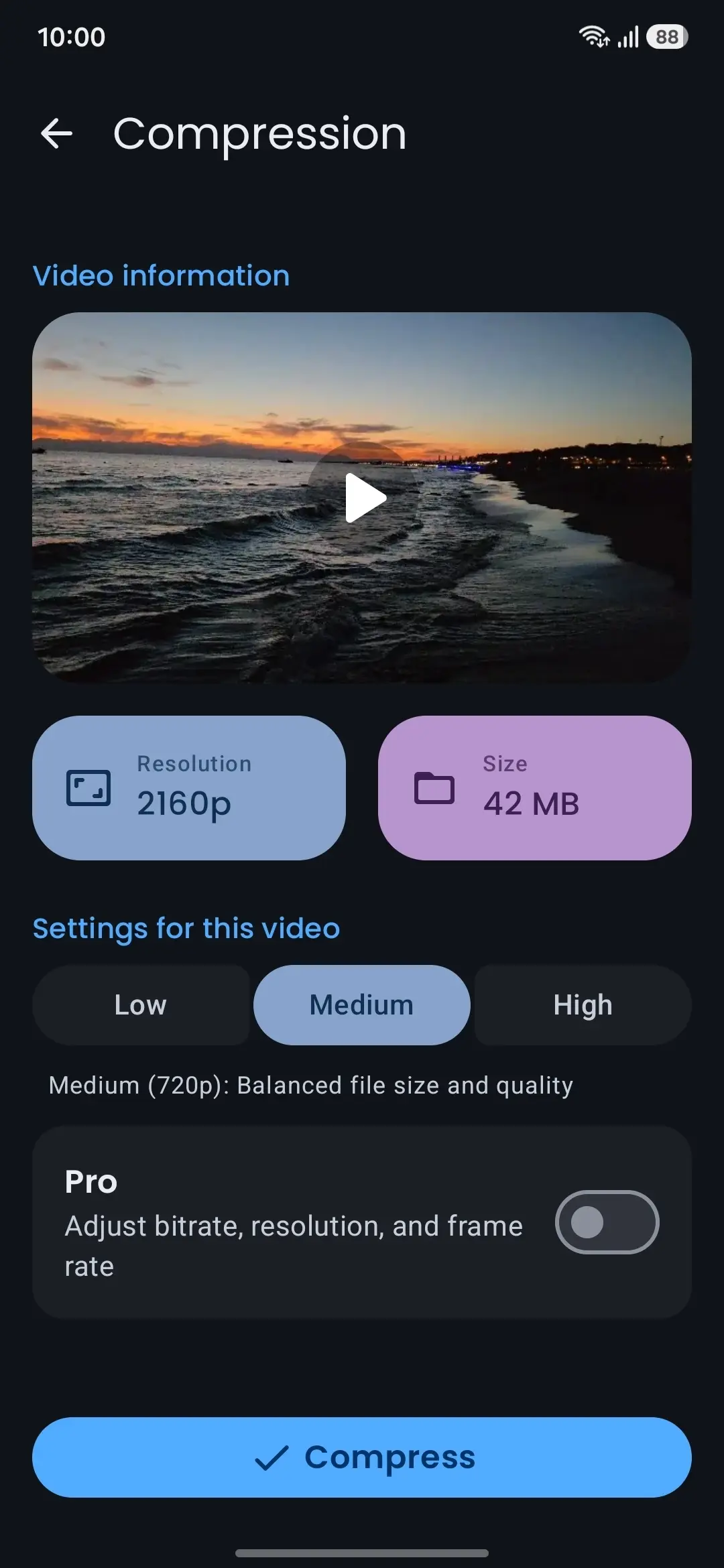 Squeezio compression screen showing Low, Medium, and High quality presets and the Compress button.